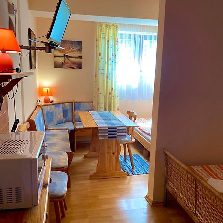 Pension Zur Heiligen Krone Mauterndorf  Exteriör bild
