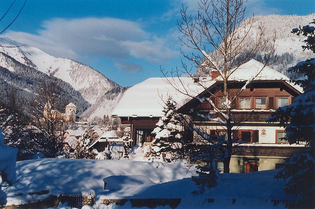 Pension Zur Heiligen Krone Mauterndorf  Exteriör bild
